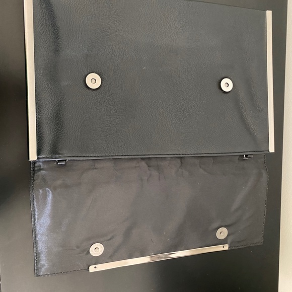 Bebe envelope clutch - Picture 3 of 5